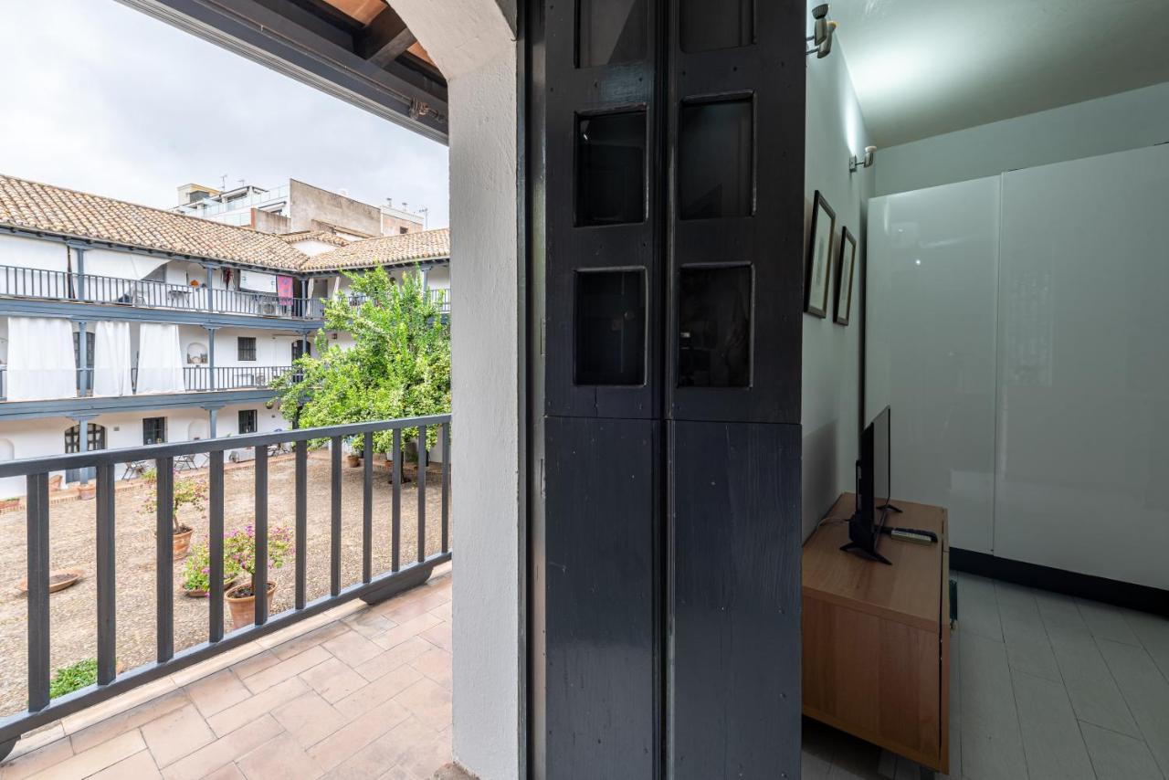 Apartamento En Monumento Historico Nacional Corral Del Conde-Duque De Olivares Sevilla Eksteriør bilde