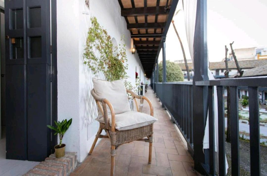 Apartamento En Monumento Historico Nacional Corral Del Conde-Duque De Olivares Sevilla Eksteriør bilde