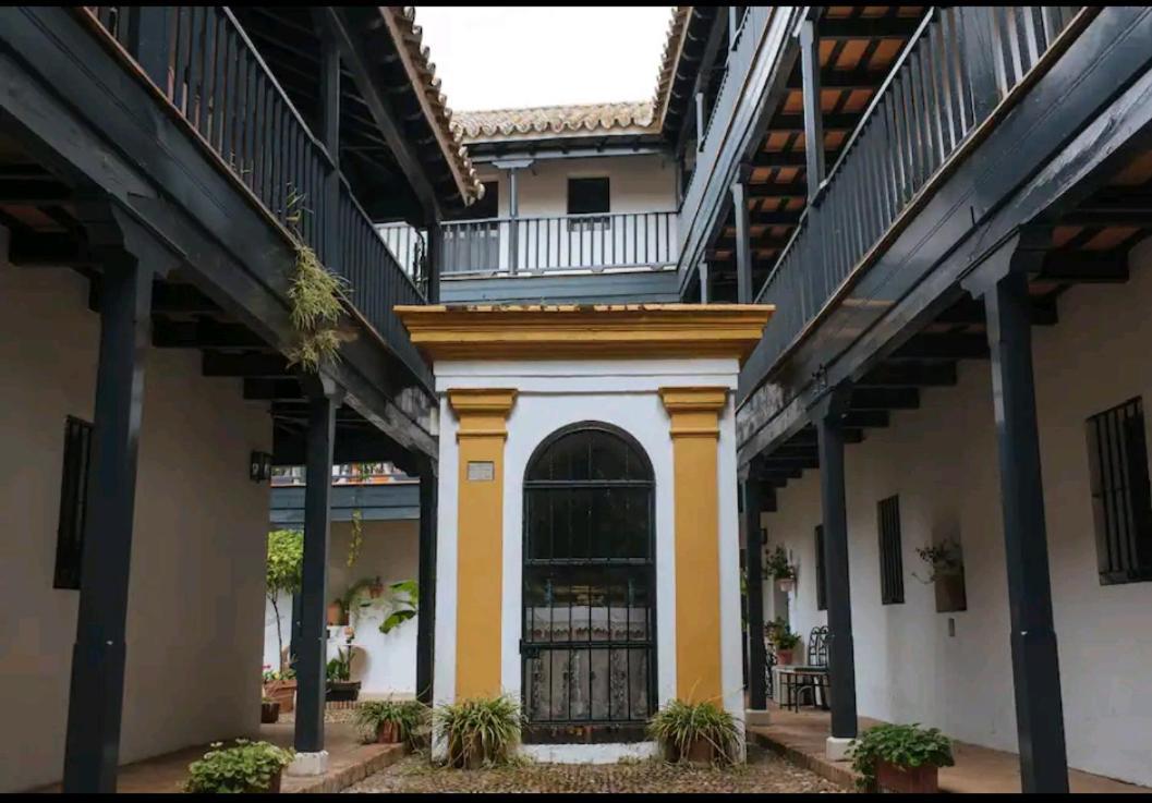 Apartamento En Monumento Historico Nacional Corral Del Conde-Duque De Olivares Sevilla Eksteriør bilde